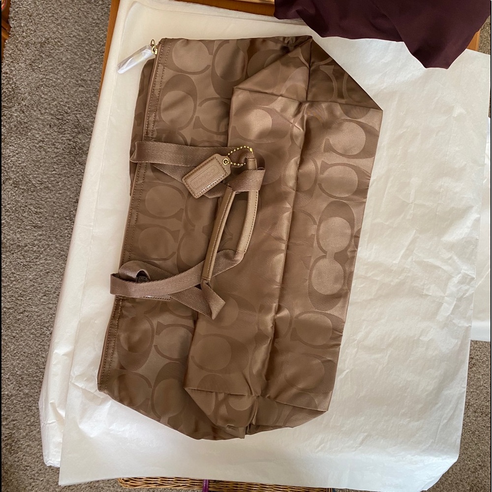 COACH WEEKENDER TOTE TRAVEL SHOULDER CARRY ALL TAN - Picture 5 of 5